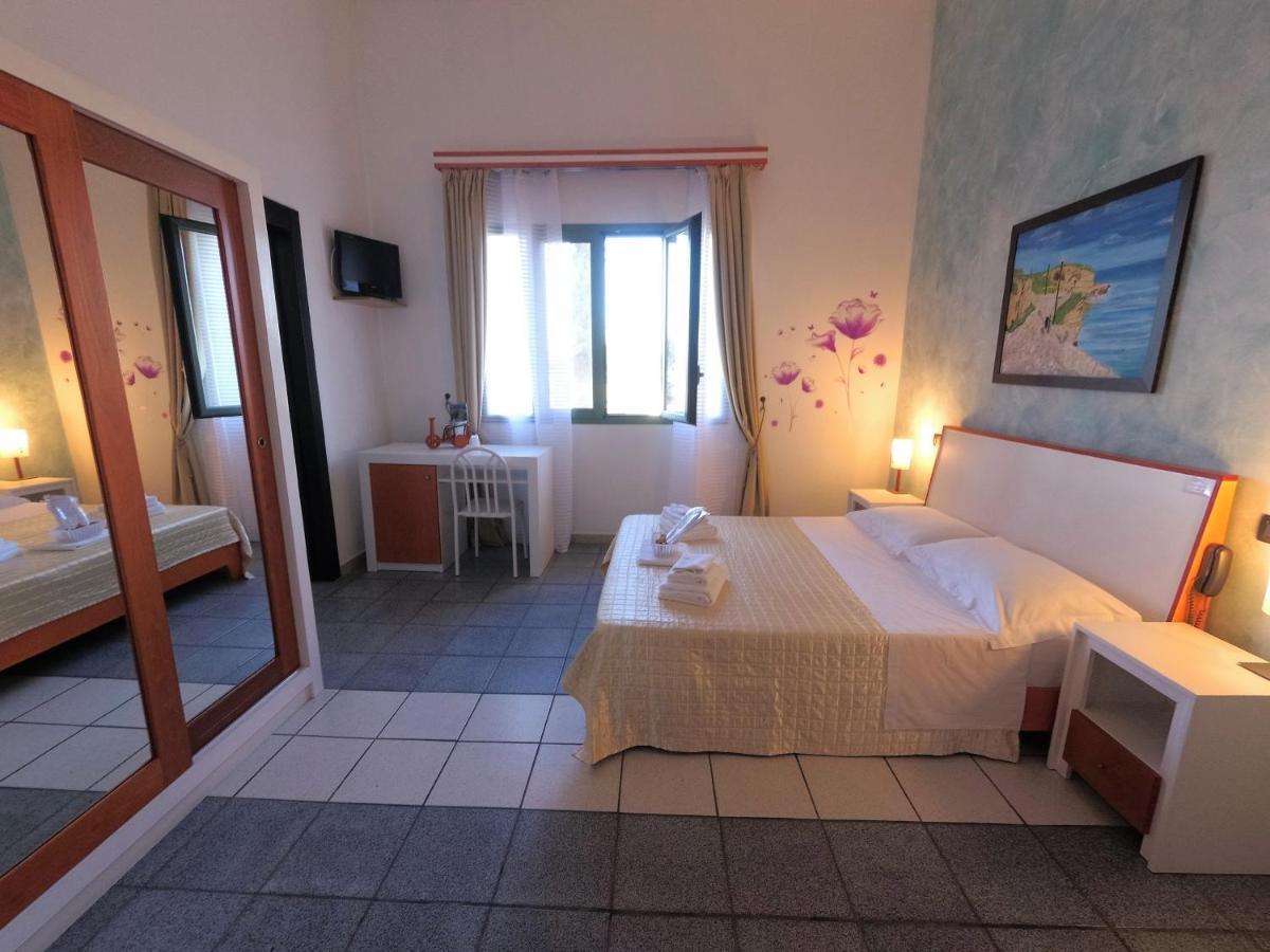 Hotel Alba Chiara Sant'Andrea Salento Luaran gambar