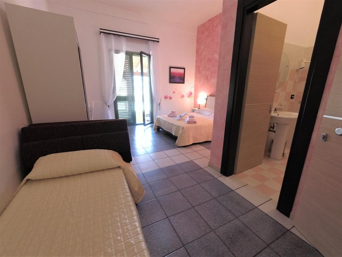Hotel Alba Chiara Sant'Andrea Salento Luaran gambar