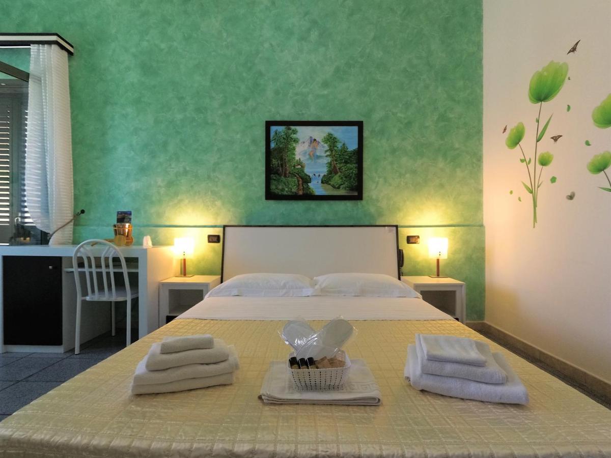 Hotel Alba Chiara Sant'Andrea Salento Luaran gambar