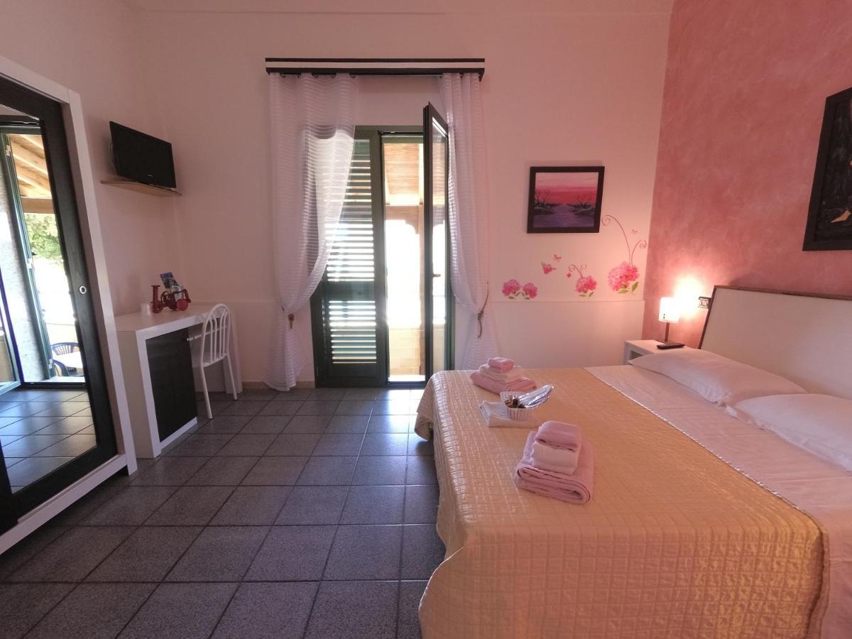 Hotel Alba Chiara Sant'Andrea Salento Luaran gambar