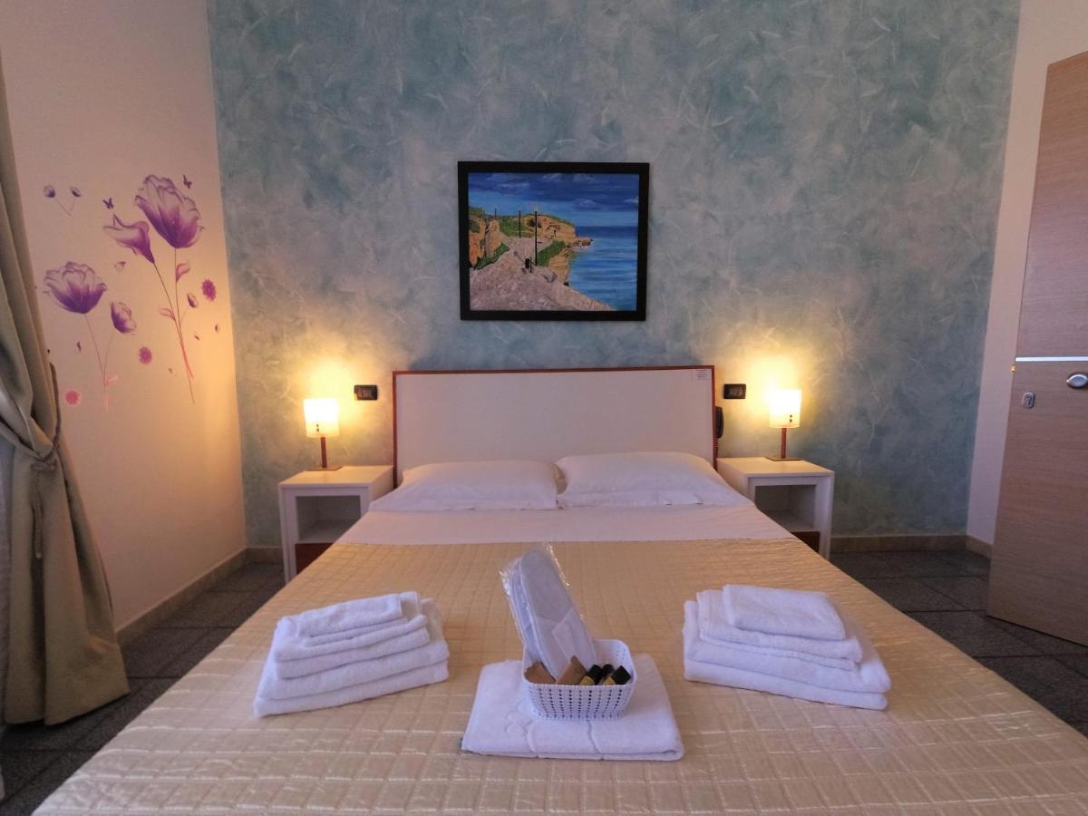 Hotel Alba Chiara Sant'Andrea Salento Luaran gambar